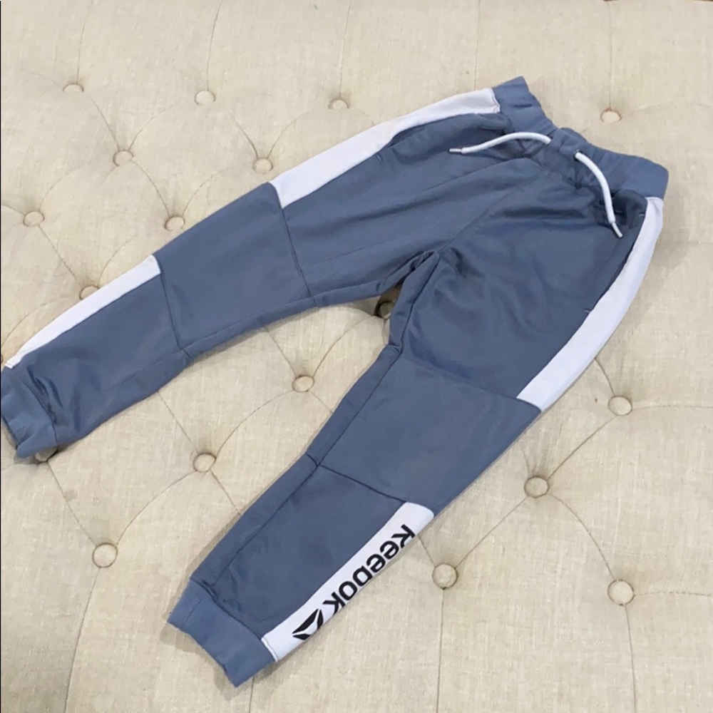 Boys size 5 Reebok joggers
